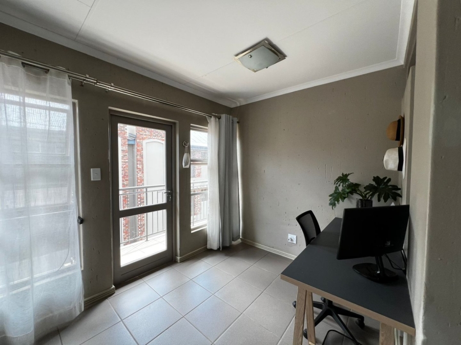 2 Bedroom Property for Sale in Van Der Hoff Park North West